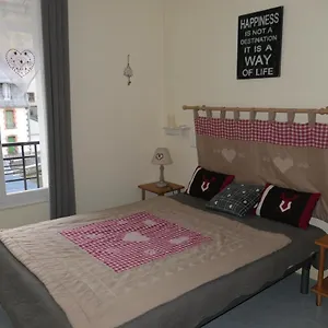 location-le-pims-pour-2-a-3-pers-mont-dore-2-etoiles.hotels-rhonealpes.com/
